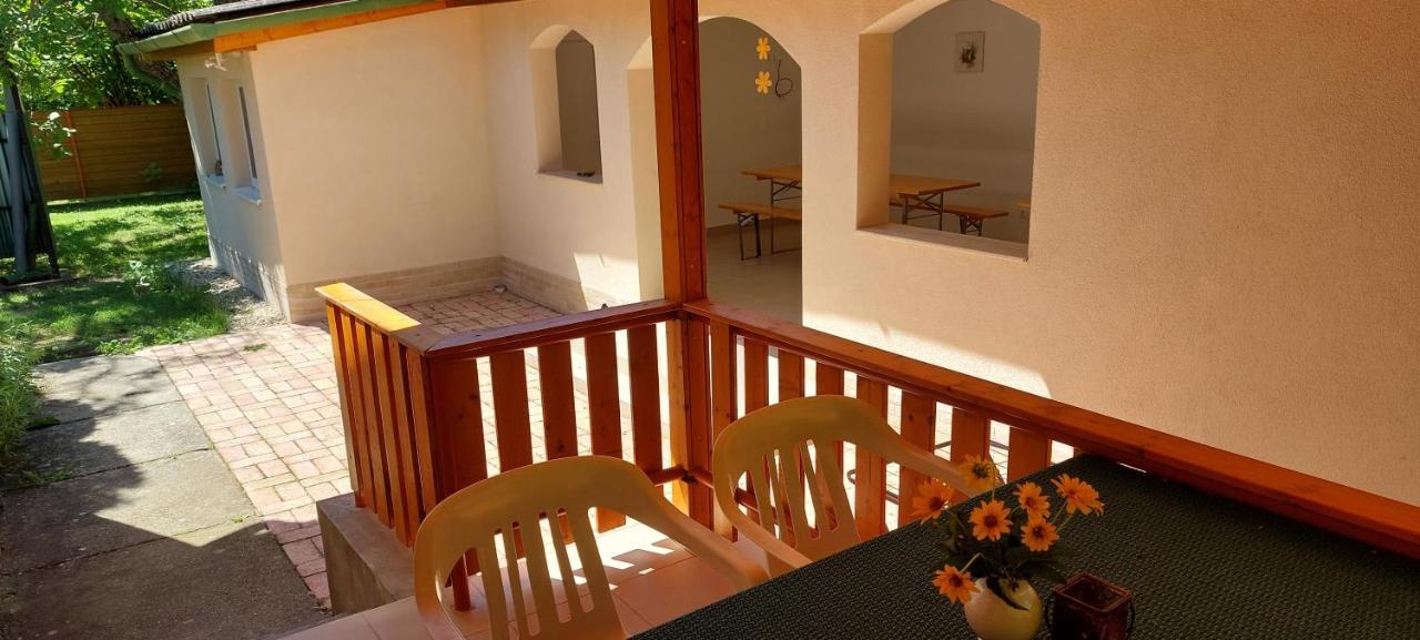 Hostel Zamárdi Extérieur photo